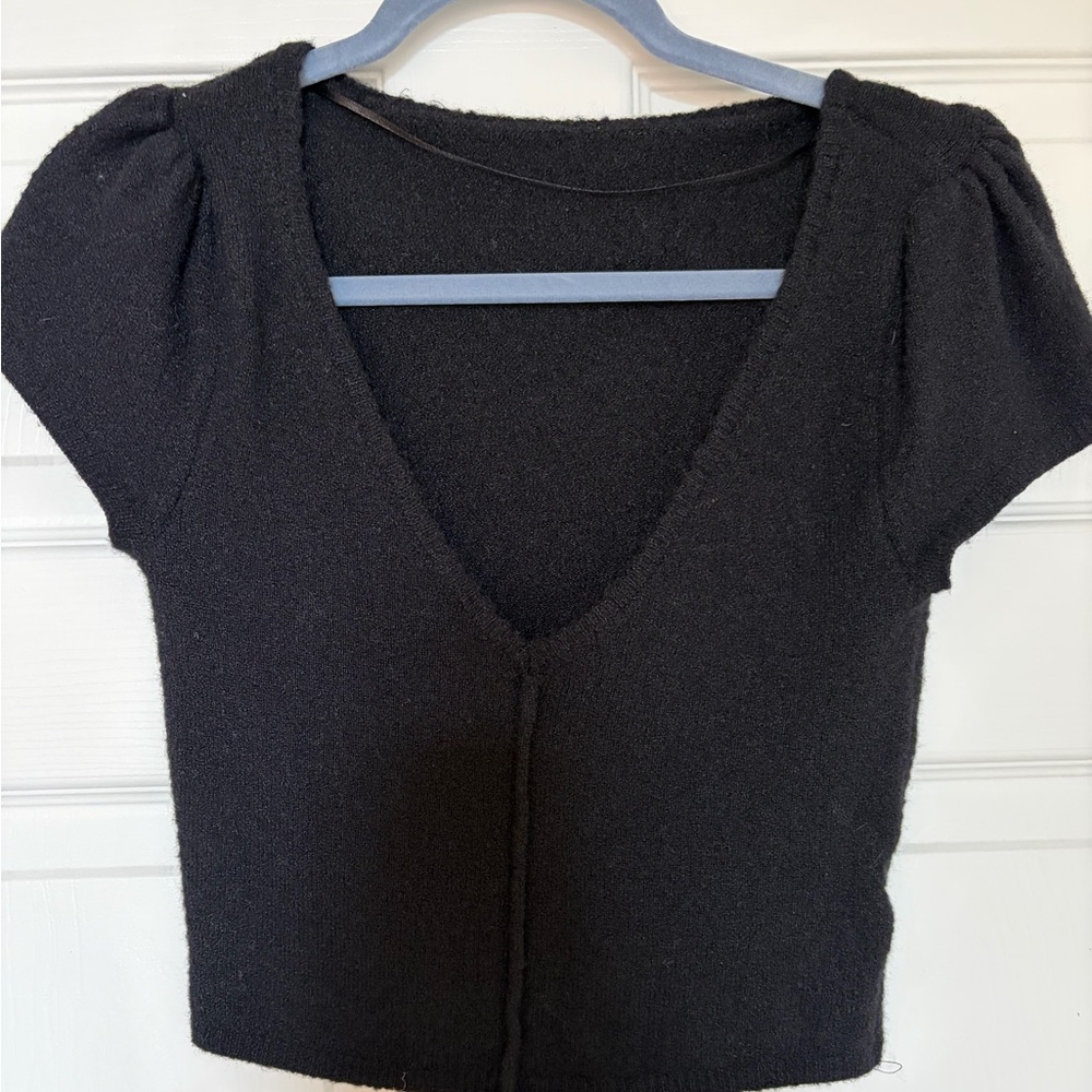 Free People Black V-Neck Cropped Knit Top